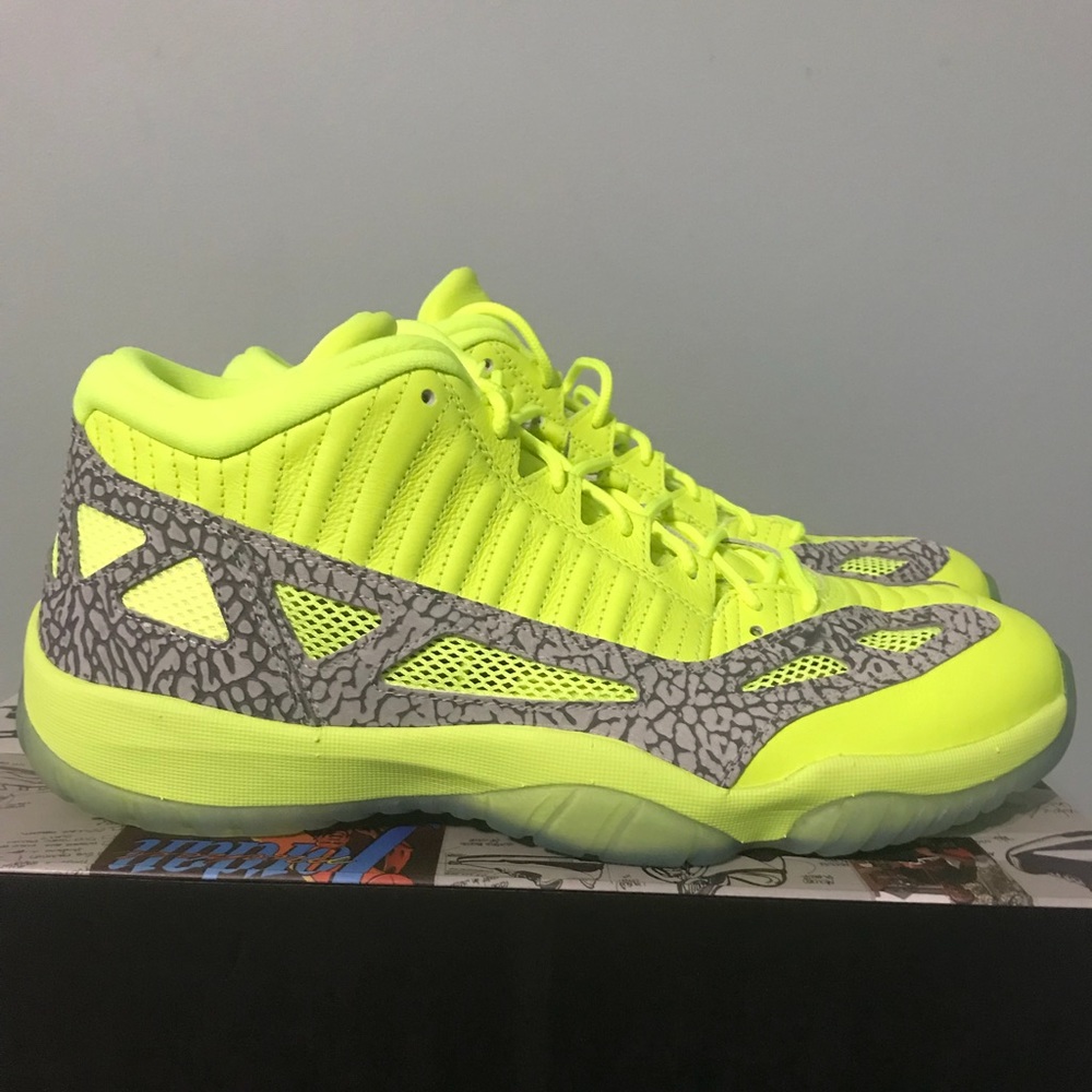Brand New Retro Jordan 11 Low IE Volt